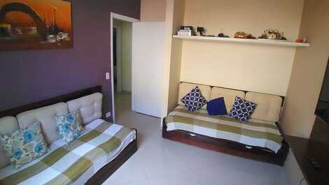 Quarto com duas bicamas