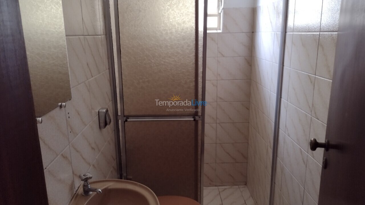 Casa para aluguel de temporada em São João Batista do Glória (Centro)