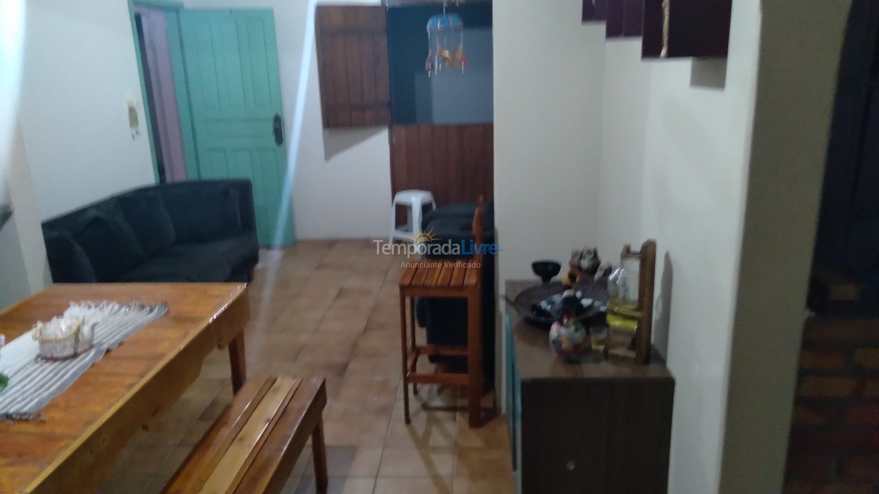 Casa para aluguel de temporada em São João Batista do Glória (Centro)