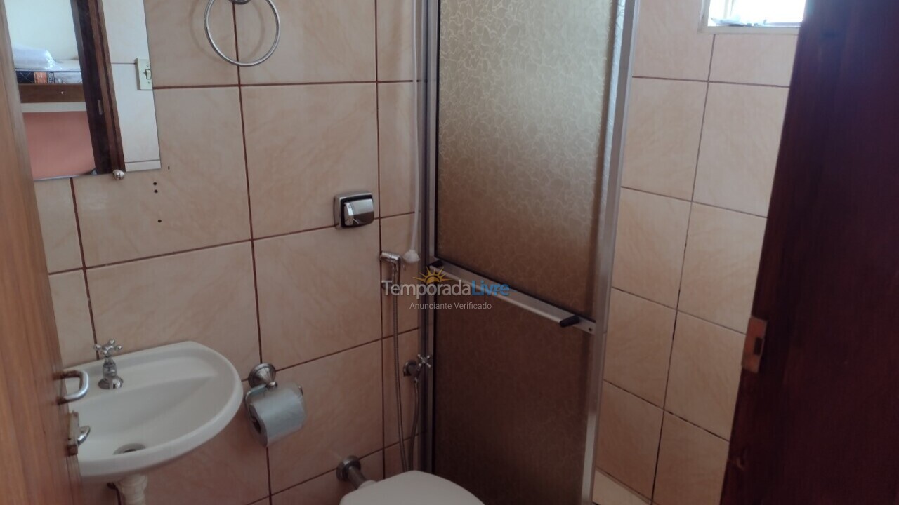 Casa para aluguel de temporada em São João Batista do Glória (Centro)