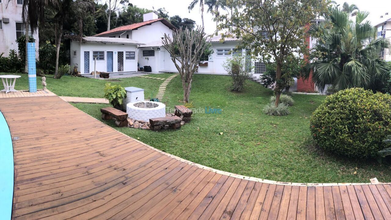 House for vacation rental in Florianopolis (Canasvieiras)