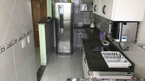 APARTAMENTO ALTO PADRÃO – AVIAÇÃO PRAIA GRANDE - 1 MINUTO DA PRAIA