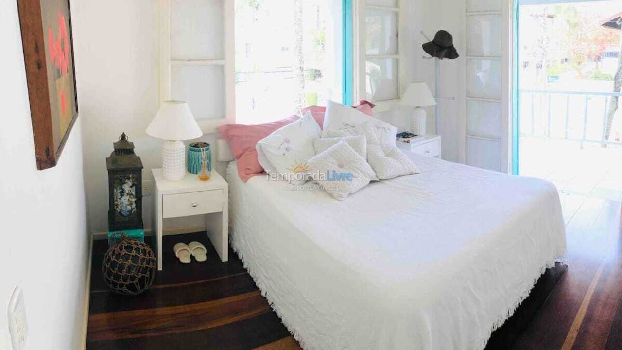 House for vacation rental in Florianopolis (Canasvieiras)