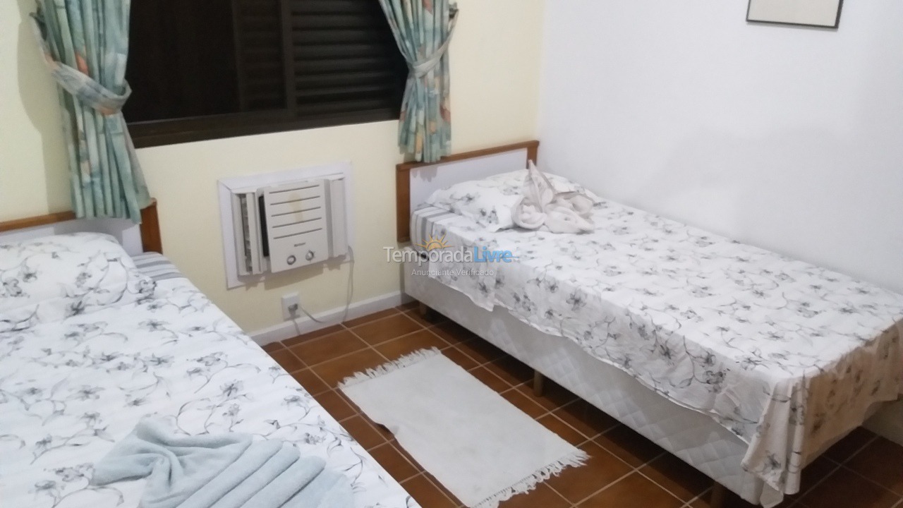 Apartment for vacation rental in Guarujá (Pitangueiras)