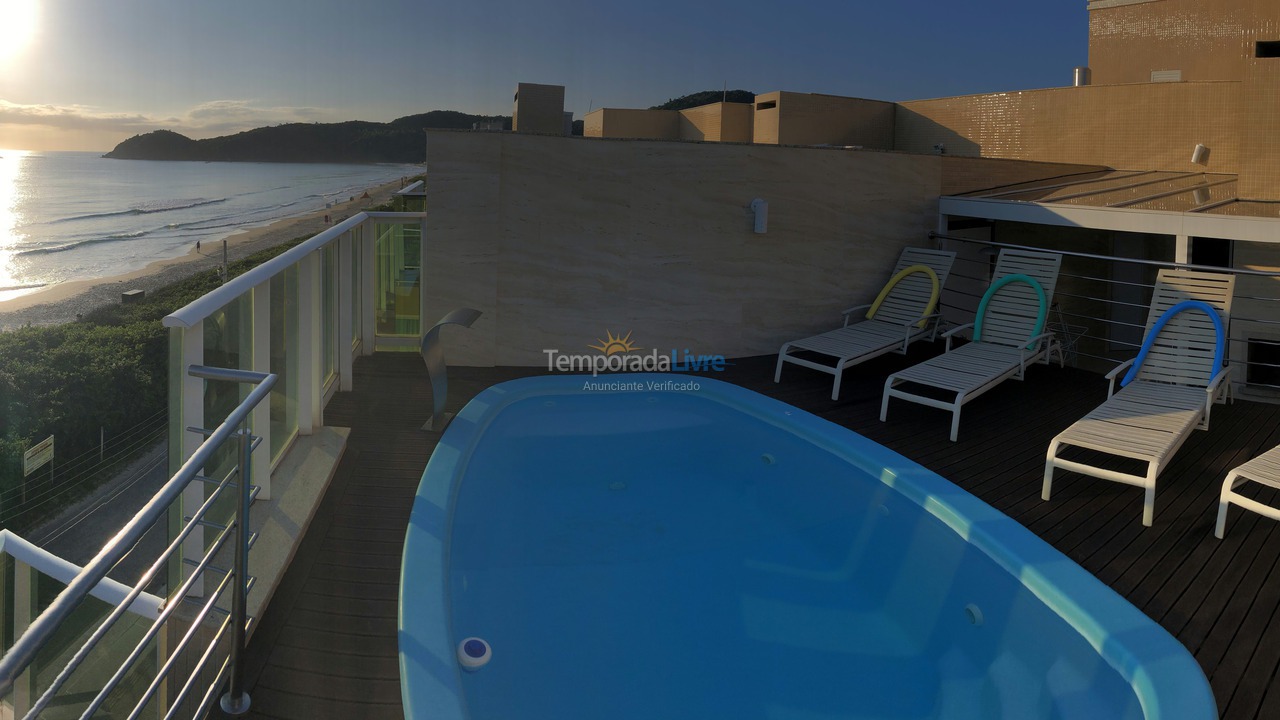 Apartamento para alquiler de vacaciones em Governador Celso Ramos (Praia de Palmas)