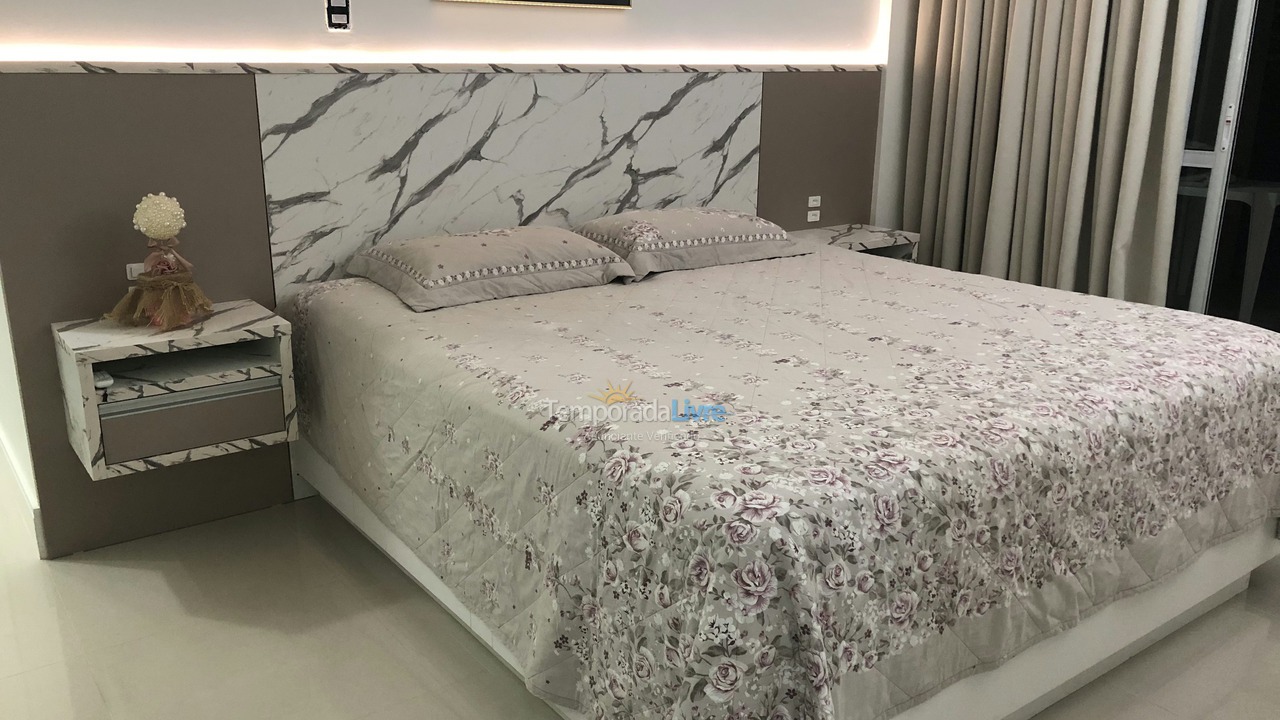 Apartamento para alquiler de vacaciones em Governador Celso Ramos (Praia de Palmas)