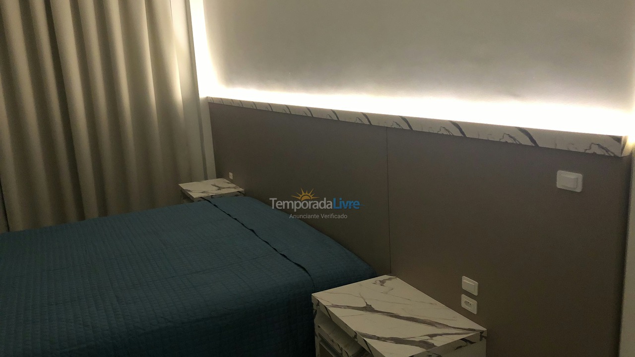 Apartamento para alquiler de vacaciones em Governador Celso Ramos (Praia de Palmas)