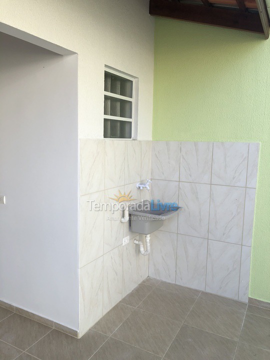 Casa para aluguel de temporada em Guaratuba (Balneário Eliane)