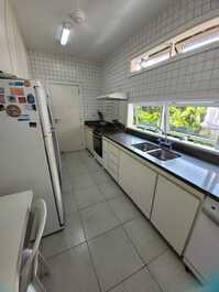 Whale beach house for rent