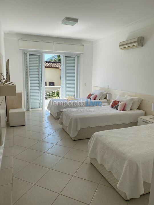 House for vacation rental in São Sebastião (Praia da Baleia)