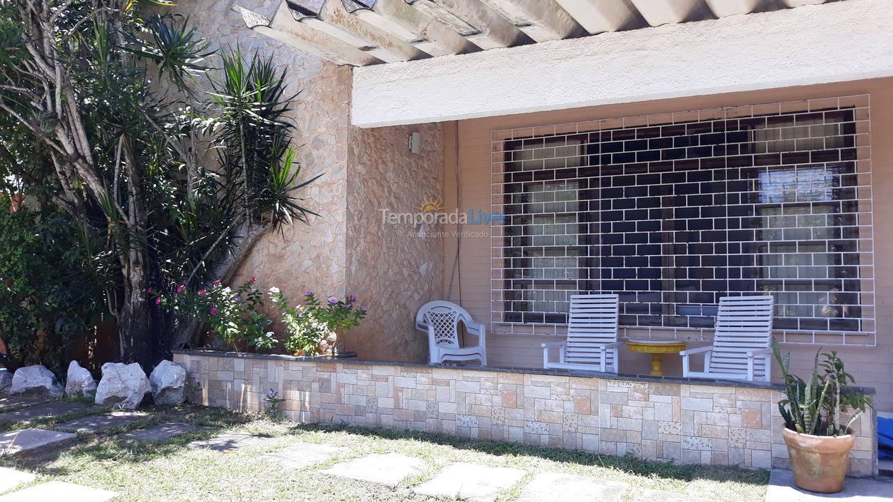 Casa para alquiler de vacaciones em Rio das Ostras (Centro)
