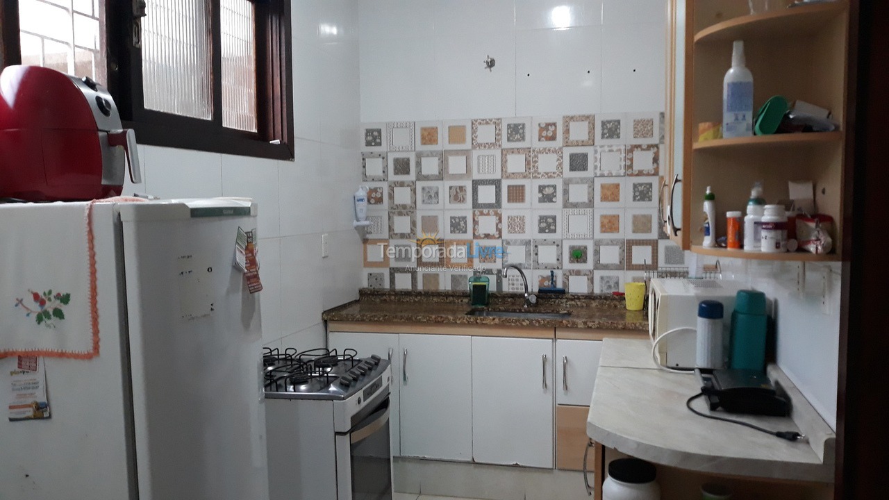 Casa para alquiler de vacaciones em Rio das Ostras (Centro)