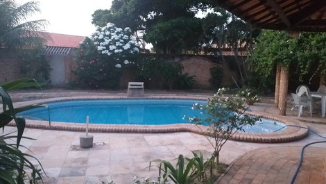 Fantástica casa com piscina perto da praia