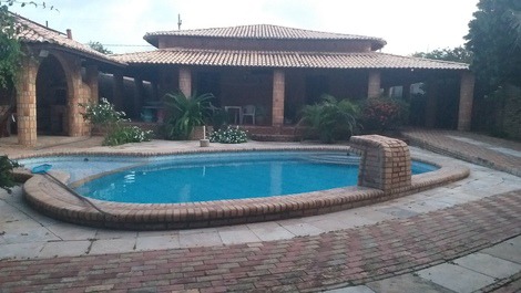 Fantástica casa com piscina perto da praia