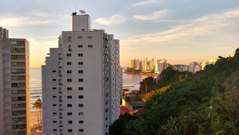 Apartamento para alugar em Guarujá - Pitangueiras