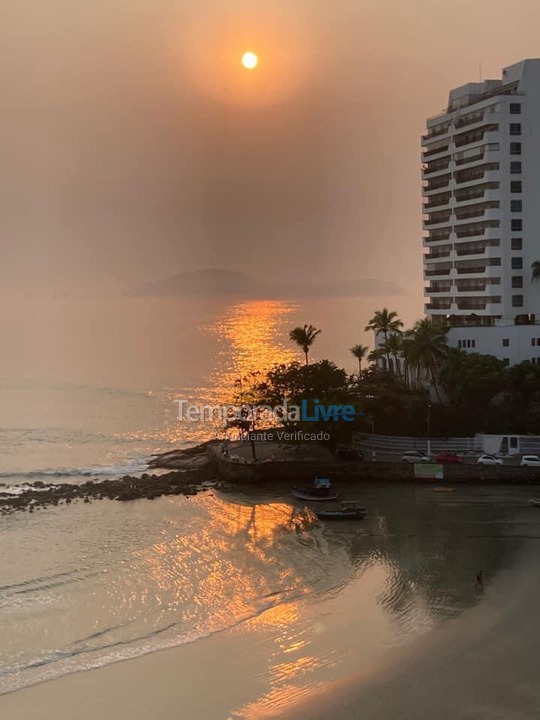 Apartment for vacation rental in Guarujá (Pitangueiras)
