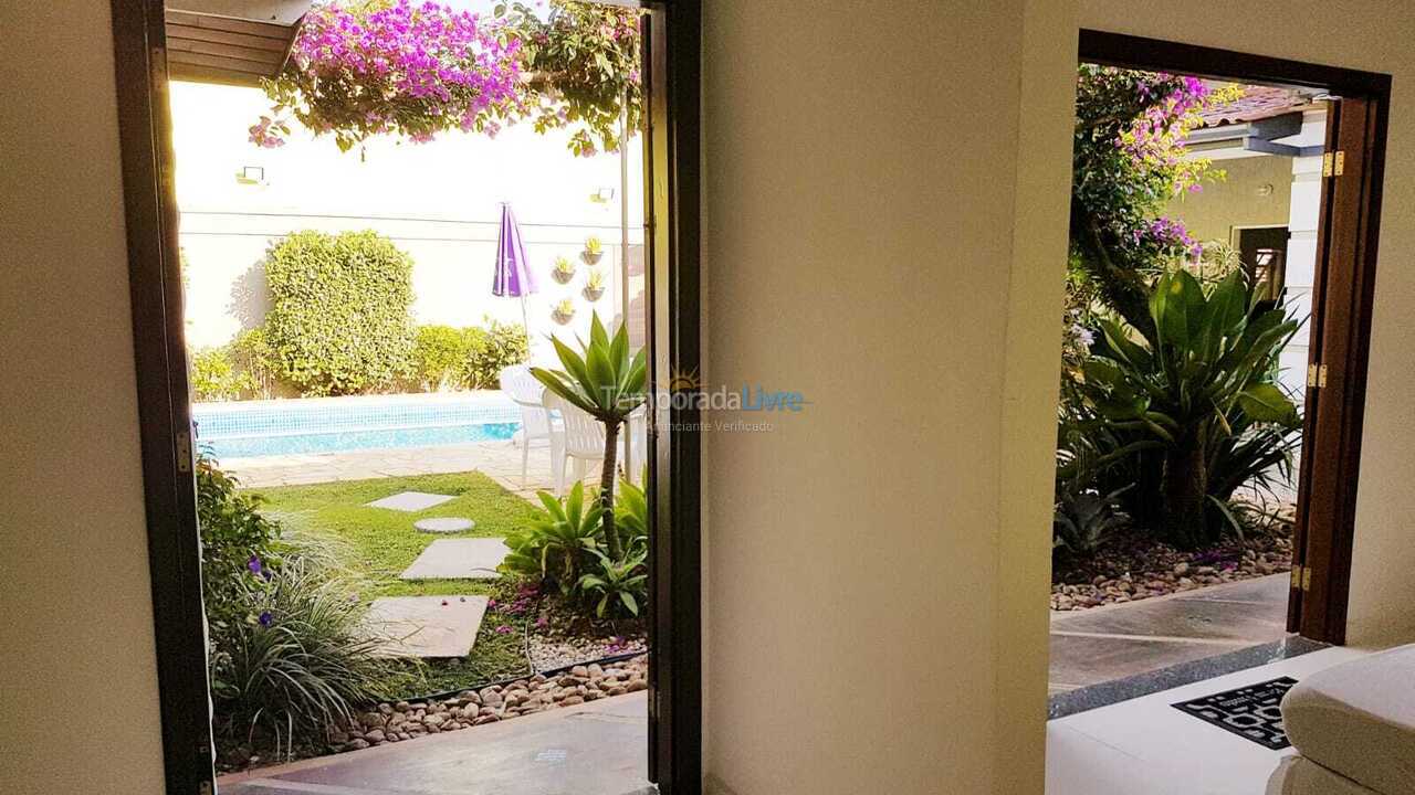 Casa para aluguel de temporada em Ubatuba (Praia do Lázaro)