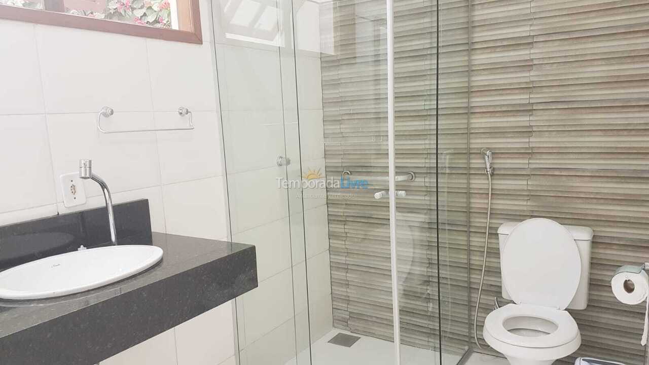 Casa para aluguel de temporada em Ubatuba (Praia do Lázaro)