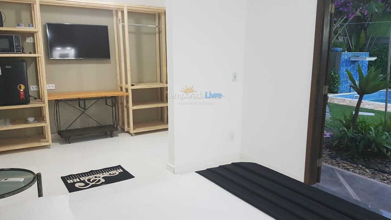 Casa para aluguel de temporada em Ubatuba (Praia do Lázaro)