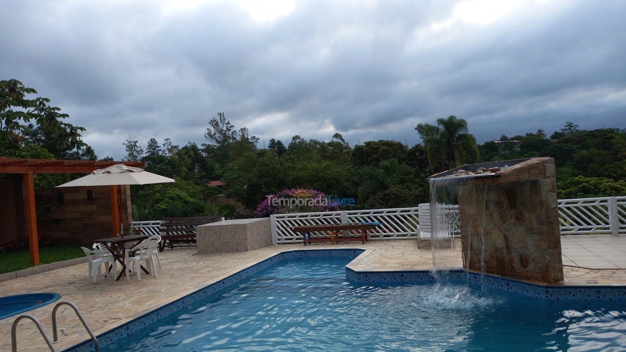 Granja para alquiler de vacaciones em Guararema (Parque Agrinco)