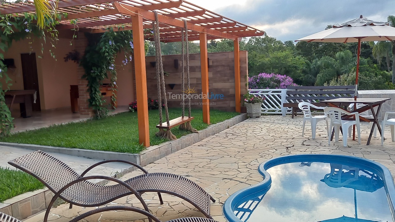 Granja para alquiler de vacaciones em Guararema (Parque Agrinco)