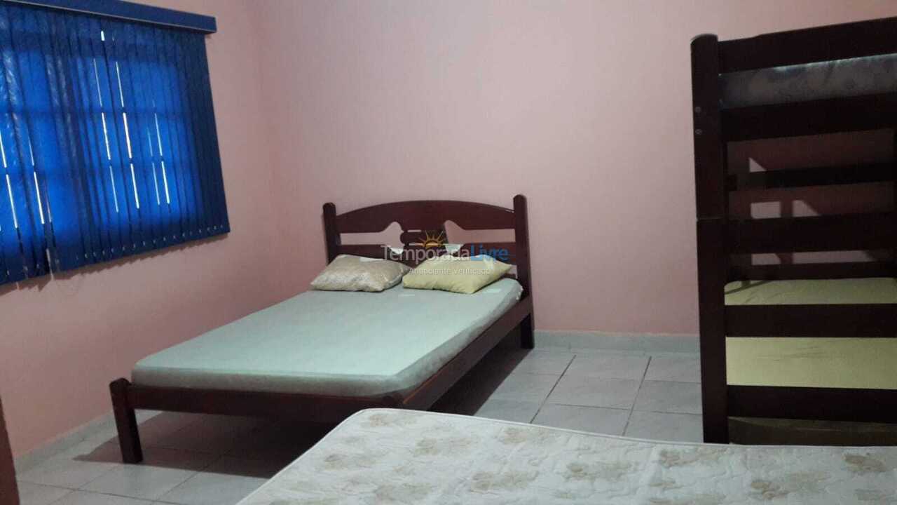 Granja para alquiler de vacaciones em Guararema (Parque Agrinco)