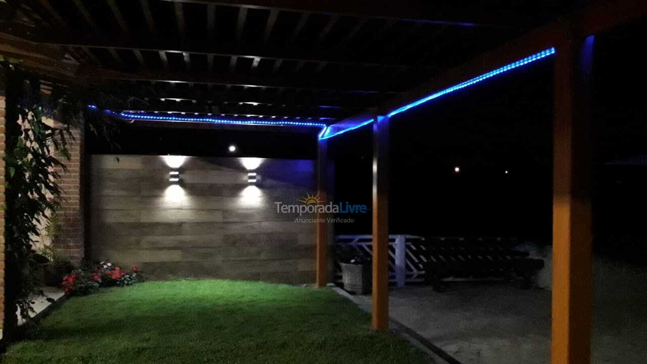 Granja para alquiler de vacaciones em Guararema (Parque Agrinco)