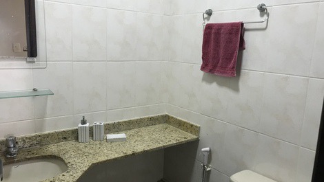 Alquile un ático para hasta 12 personas a 50 metros de Praia Grande