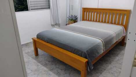 1 dorm Guilhermina. Wifi, aceito pet pequeno porte