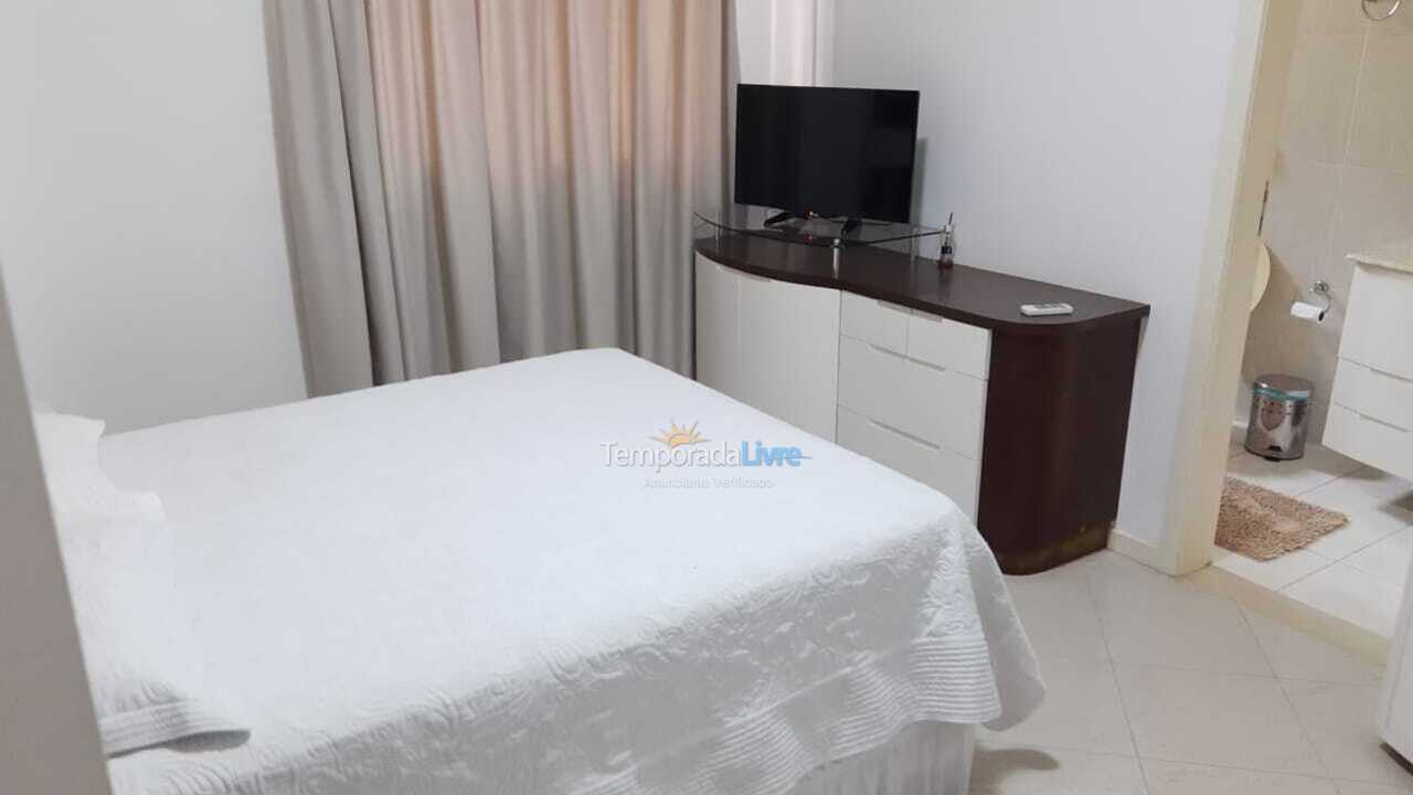 Apartamento para aluguel de temporada em Itapema (Meia Praia)