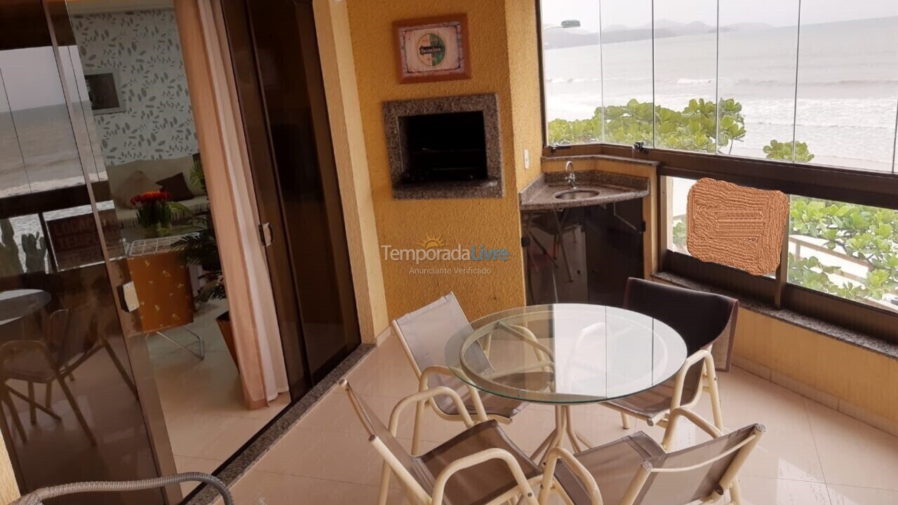 Apartamento para aluguel de temporada em Itapema (Meia Praia)