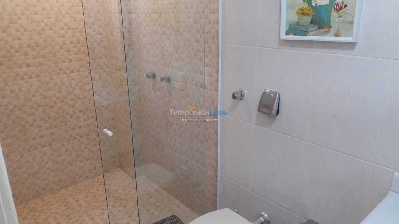 Apartamento para aluguel de temporada em Itapema (Meia Praia)