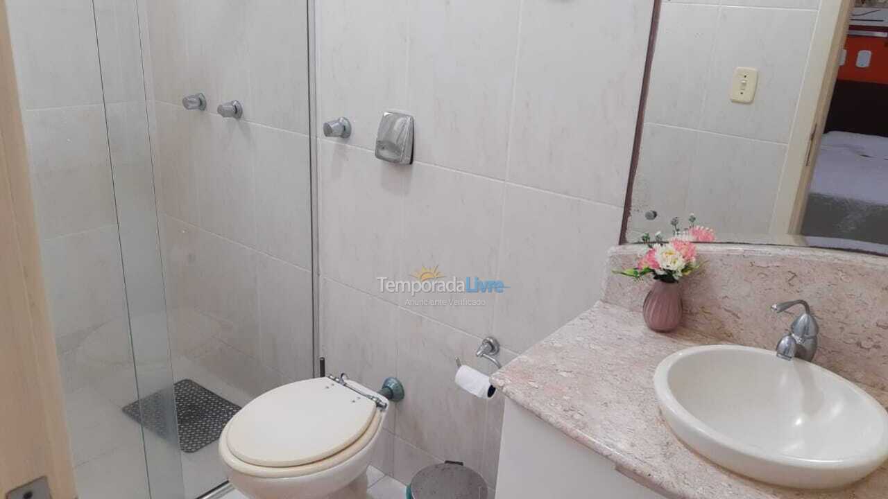 Apartamento para aluguel de temporada em Itapema (Meia Praia)