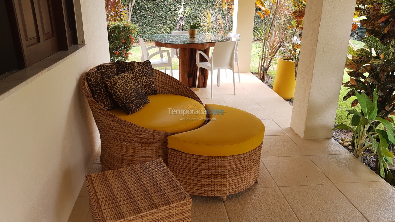 Casa para aluguel de temporada em Camaçari (Praia de Guarajuba)