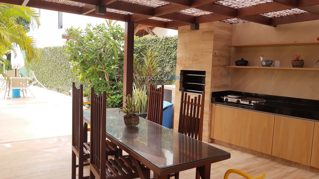 Casa para aluguel de temporada em Camaçari (Praia de Guarajuba)