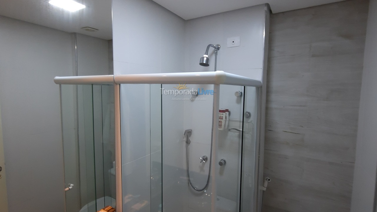 Apartamento para alquiler de vacaciones em Guarujá (Pitangueiras)