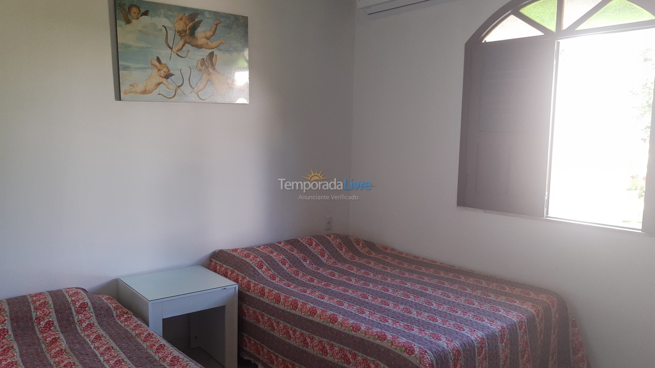 Casa para aluguel de temporada em Camaçari (Praia de Guarajuba)