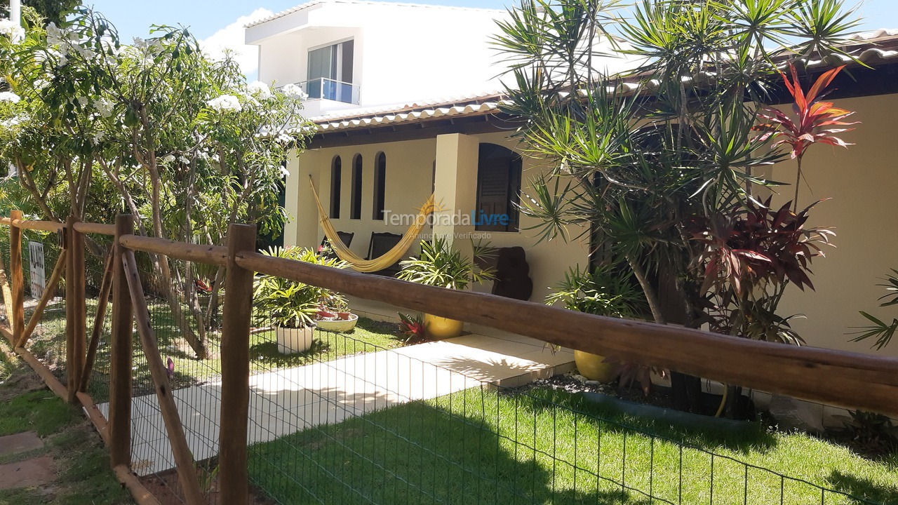 Casa para aluguel de temporada em Camaçari (Praia de Guarajuba)