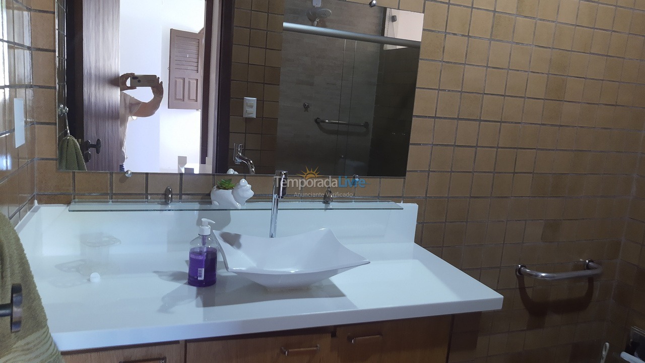 Casa para aluguel de temporada em Camaçari (Praia de Guarajuba)