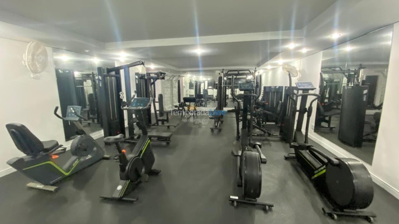 Apartamento para aluguel de temporada em Guarujá (Pitangueiras)