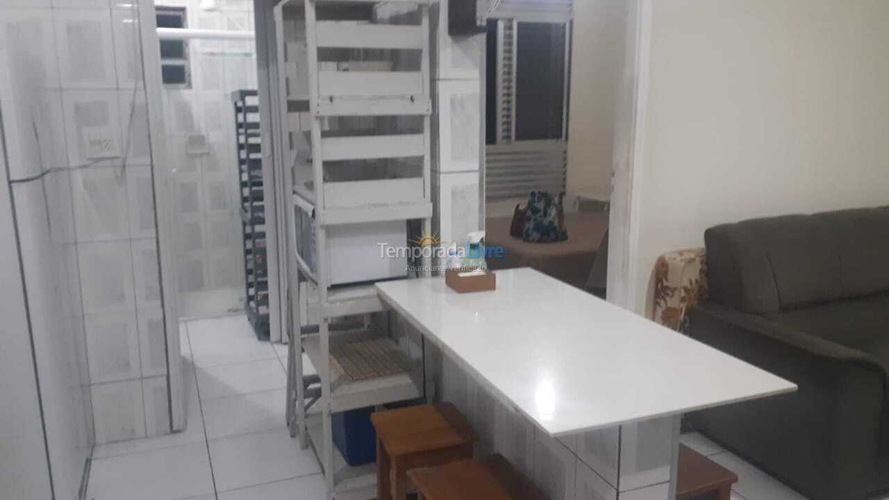 Apartamento para aluguel de temporada em Praia Grande (Vila Guilhermina)