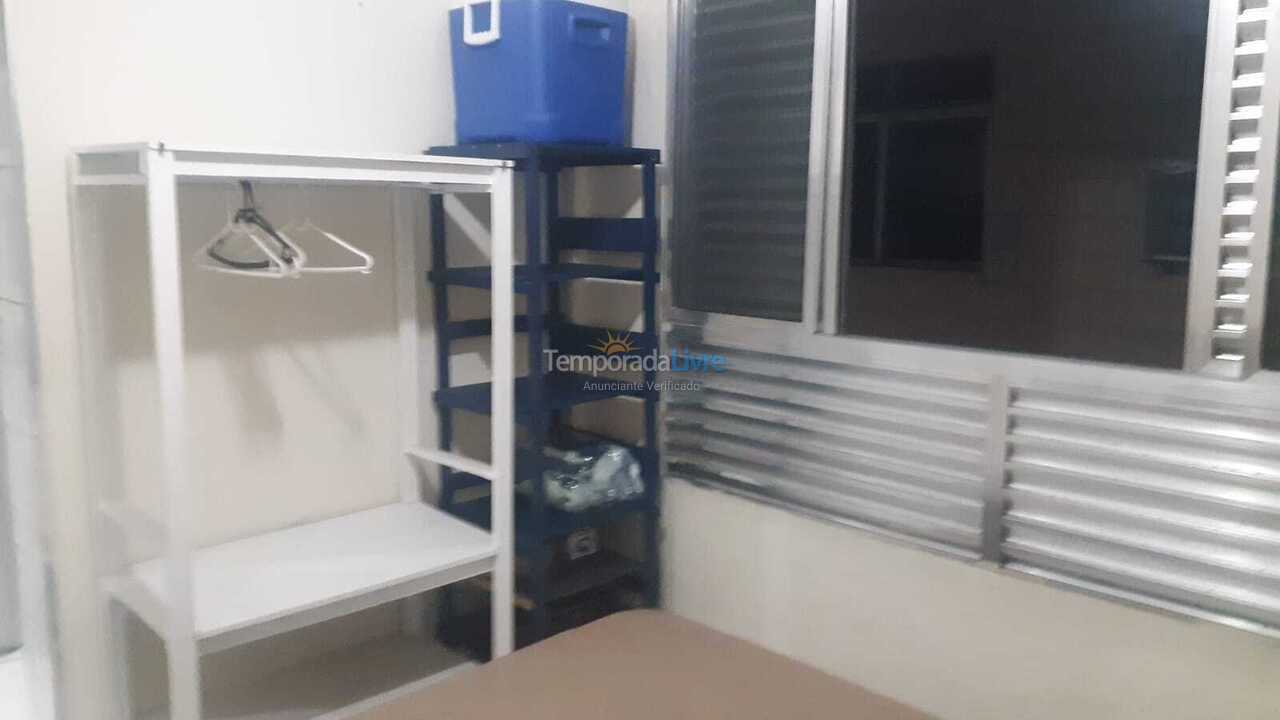 Apartamento para aluguel de temporada em Praia Grande (Vila Guilhermina)
