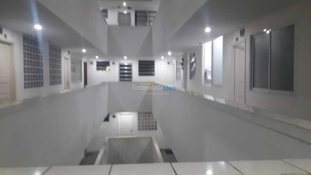 Apartamento para aluguel de temporada em Praia Grande (Vila Guilhermina)