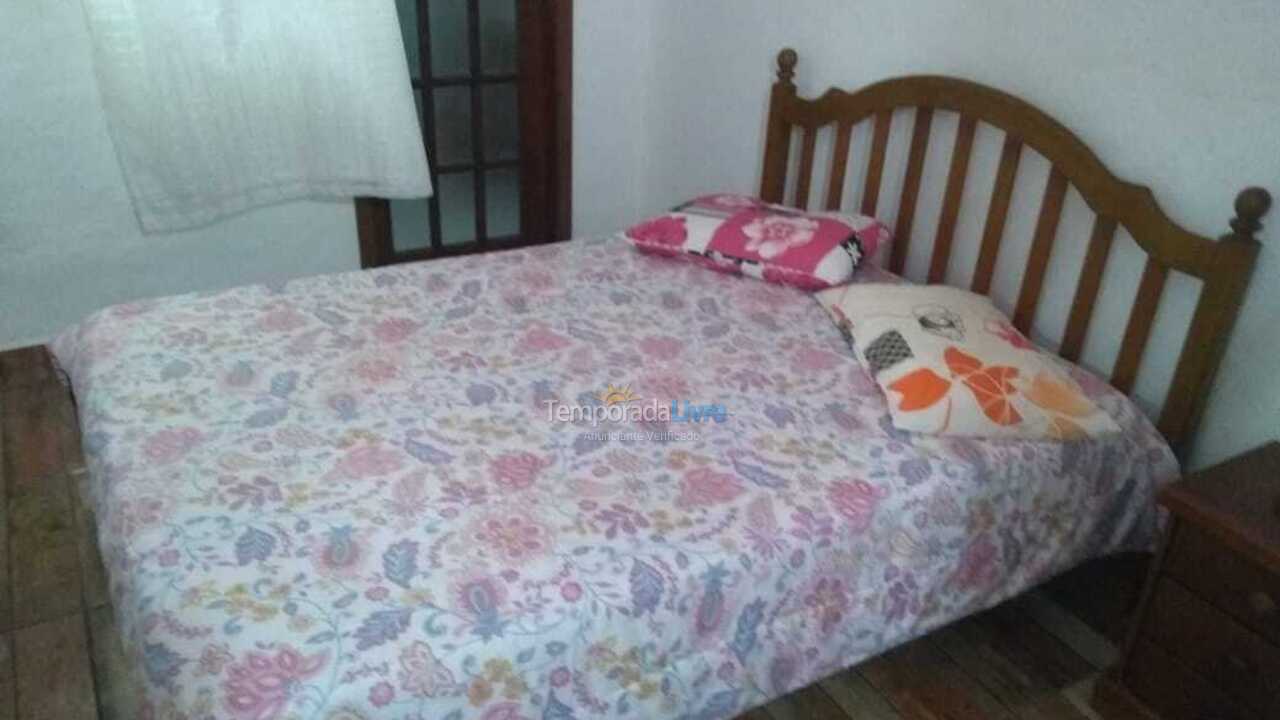 Casa para alquiler de vacaciones em Ubatuba (Santa Rita)