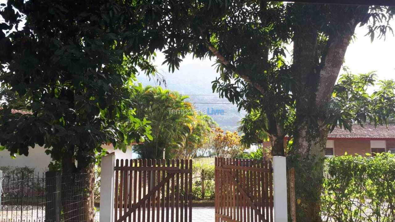Casa para alquiler de vacaciones em Ubatuba (Santa Rita)