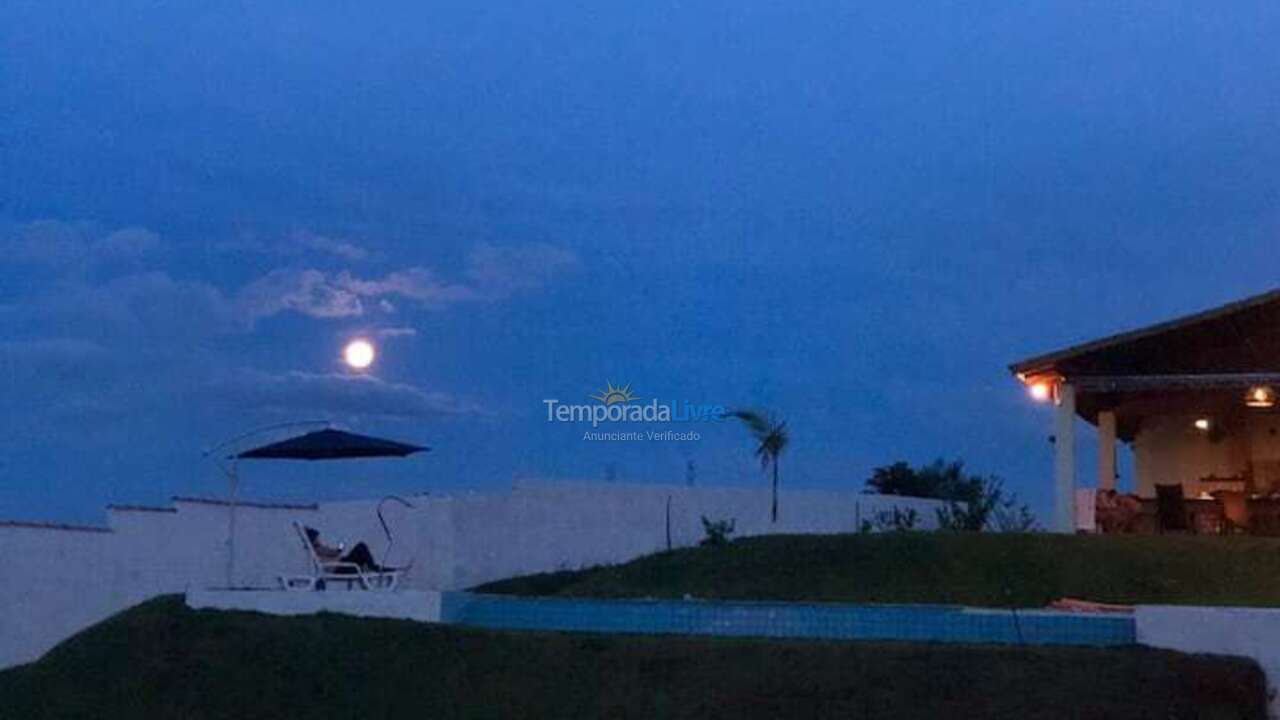 Granja para alquiler de vacaciones em Suzano (Clube Dos Oficiais)