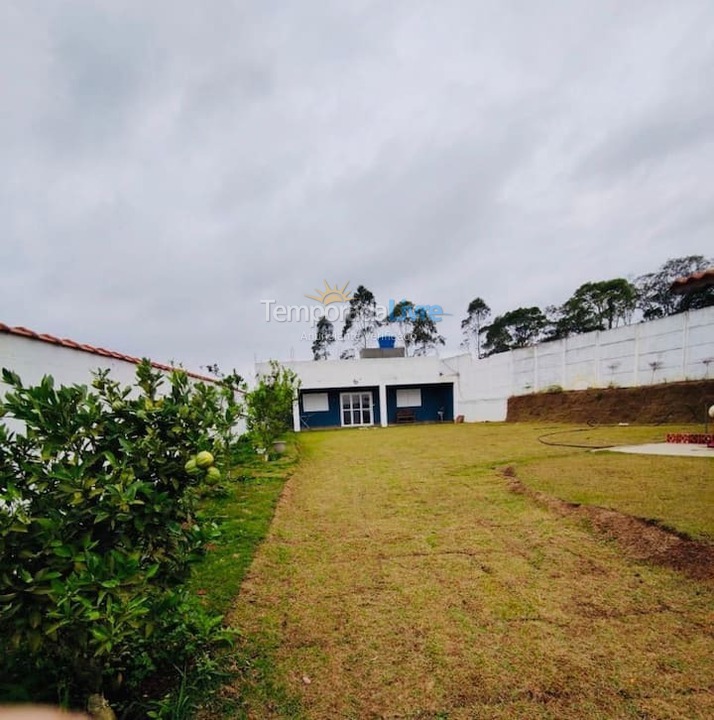 Granja para alquiler de vacaciones em Suzano (Clube Dos Oficiais)