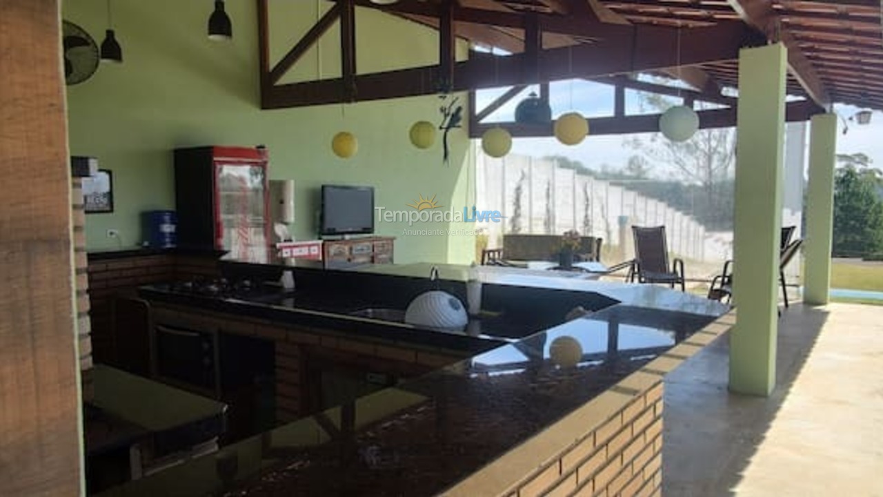 Granja para alquiler de vacaciones em Suzano (Clube Dos Oficiais)