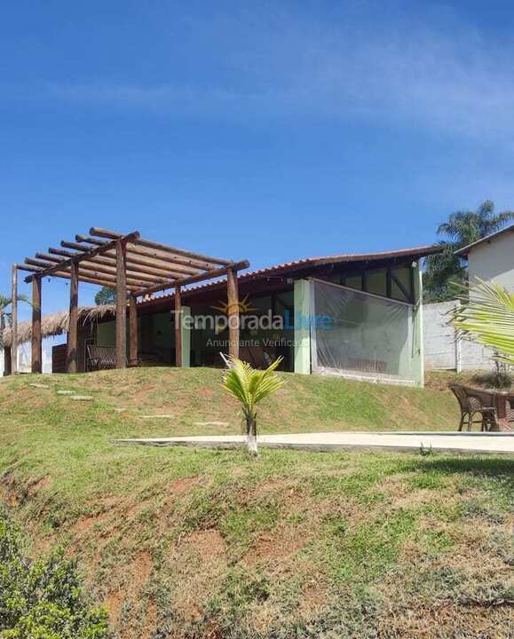 Granja para alquiler de vacaciones em Suzano (Clube Dos Oficiais)