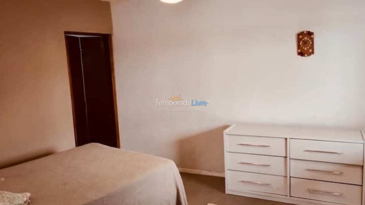 Granja para alquiler de vacaciones em Suzano (Clube Dos Oficiais)